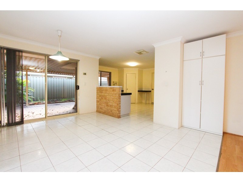 5 Drogheda Way, Waterford WA 6152