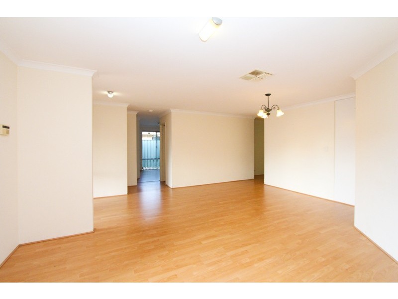 5 Drogheda Way, Waterford WA 6152