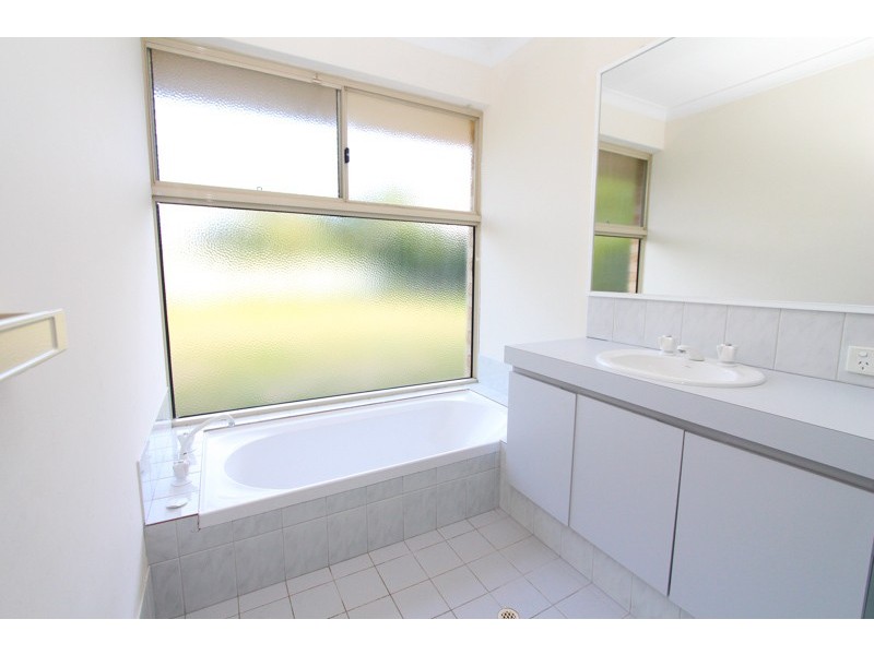 5 Drogheda Way, Waterford WA 6152