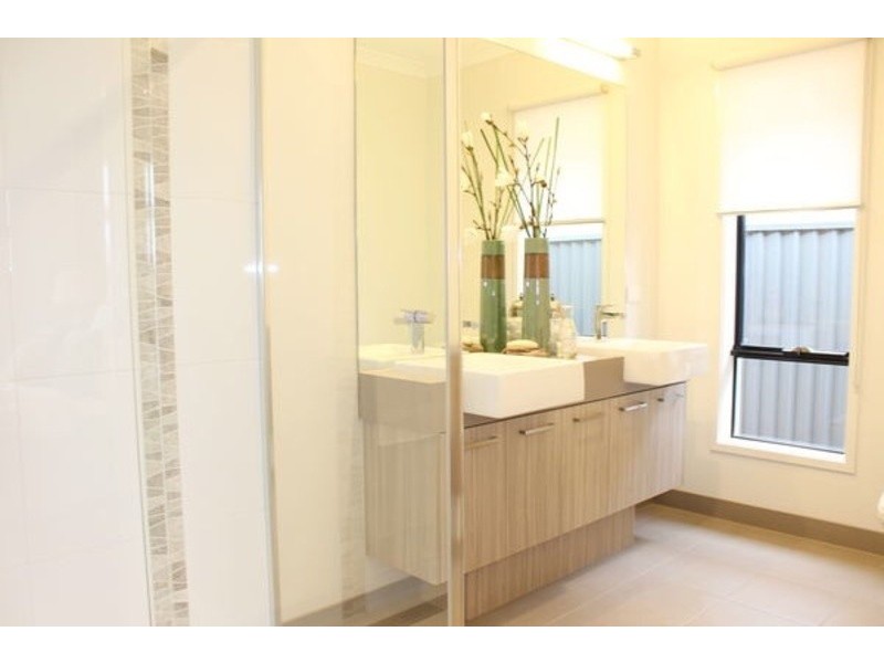 8 Hunter Street, Alfredton VIC 3350