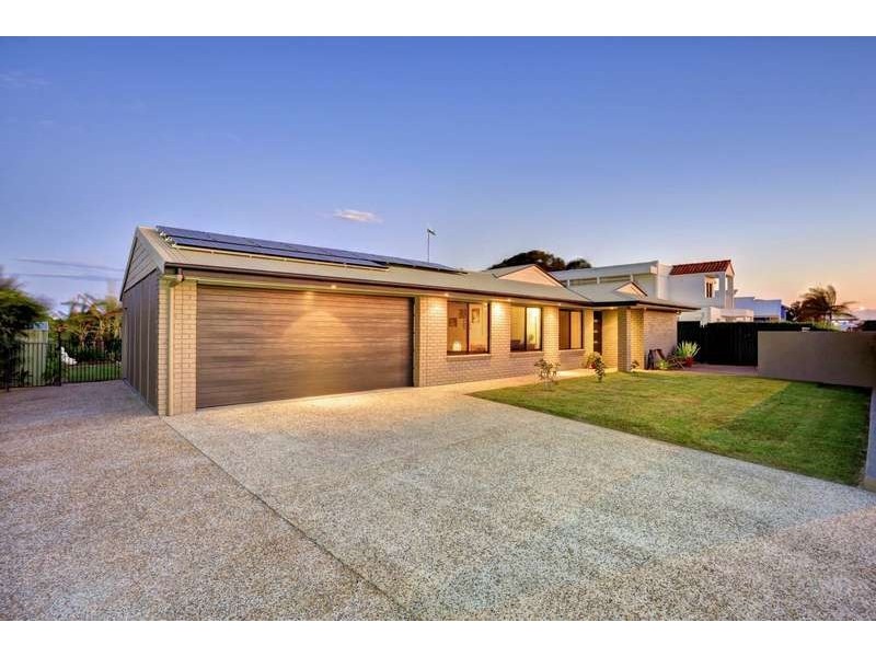 71 FAIRWAY  DRIVE, Bargara QLD 4670