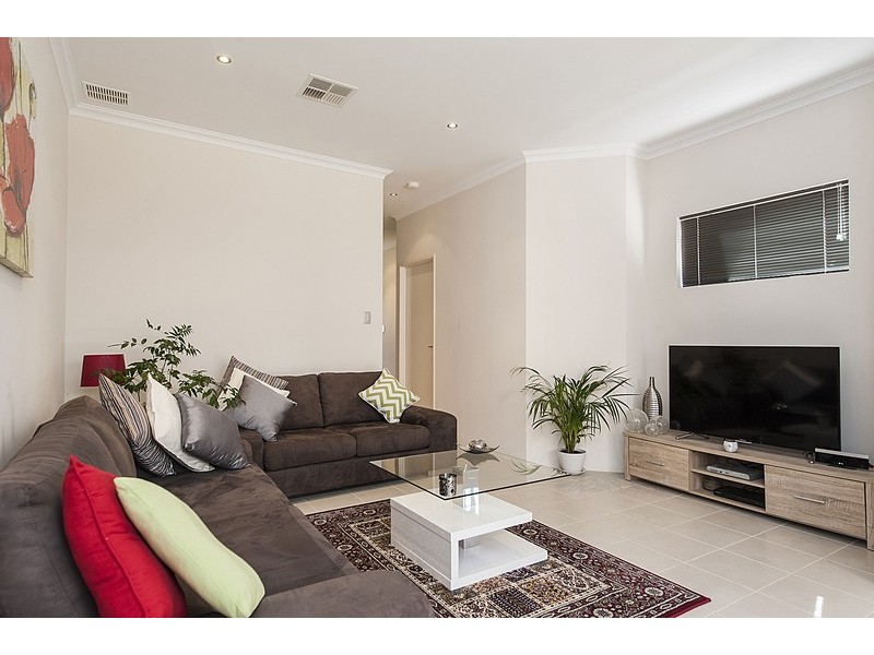 2b ECHO WAY, Butler WA 6036