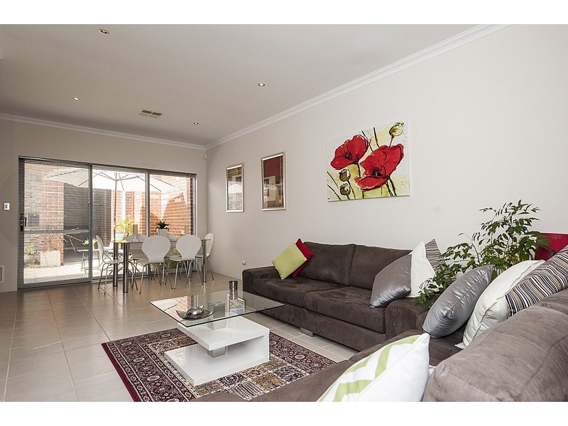 2b ECHO WAY, Butler WA 6036