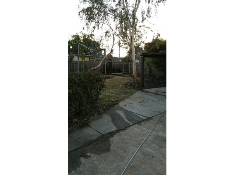 27 Waratah Street, Karabar NSW 2620