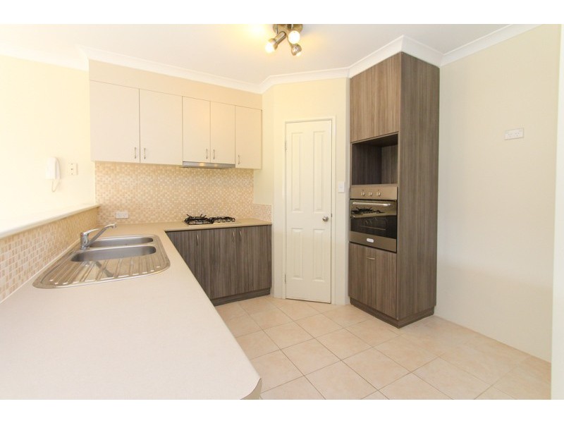 8/15 Station st, Cannington WA 6107
