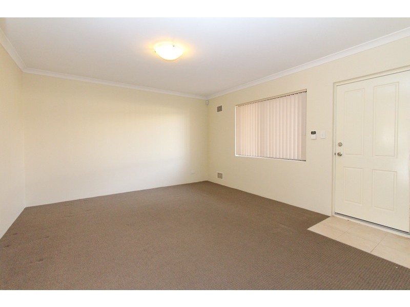 8/15 Station st, Cannington WA 6107