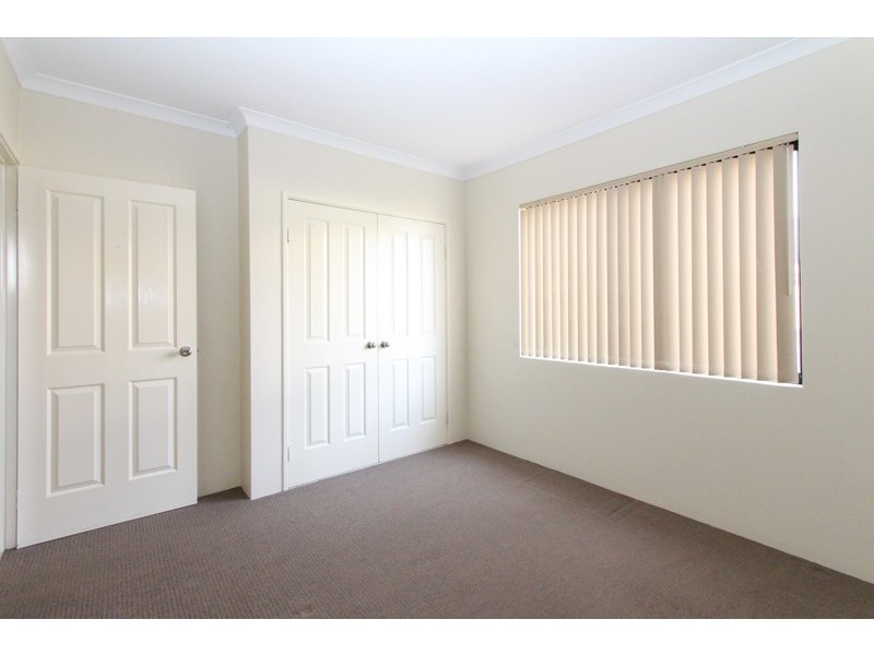 8/15 Station st, Cannington WA 6107