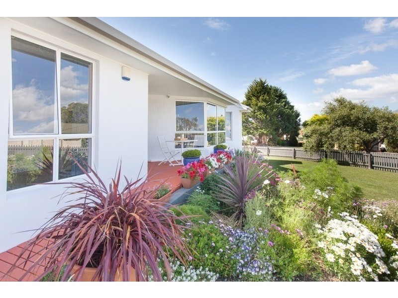 4 Eaves Court, Old Beach TAS 7017