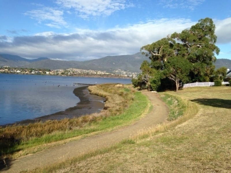 4 Eaves Court, Old Beach TAS 7017