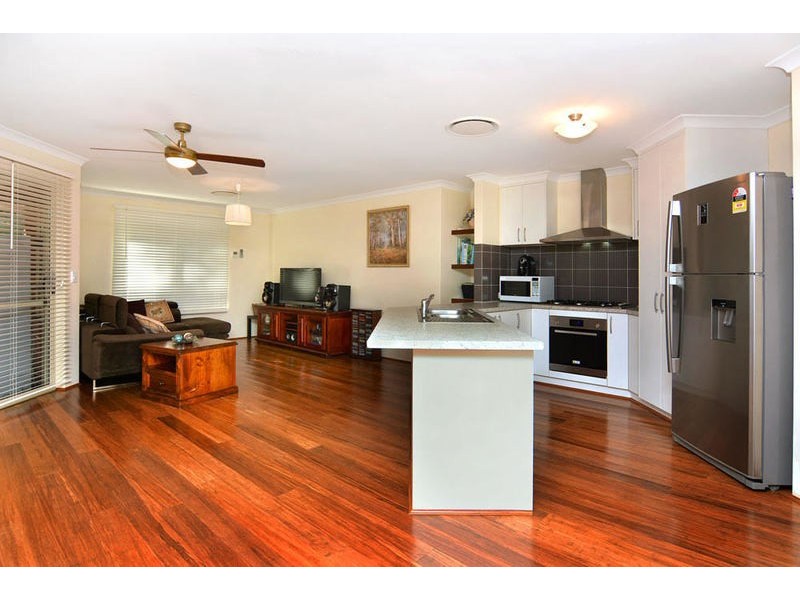 61  Winthrop Avenue, College Grove WA 6230