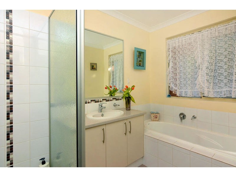 61  Winthrop Avenue, College Grove WA 6230