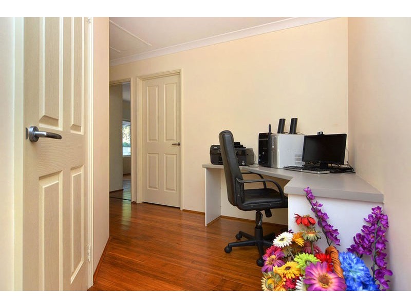 61  Winthrop Avenue, College Grove WA 6230