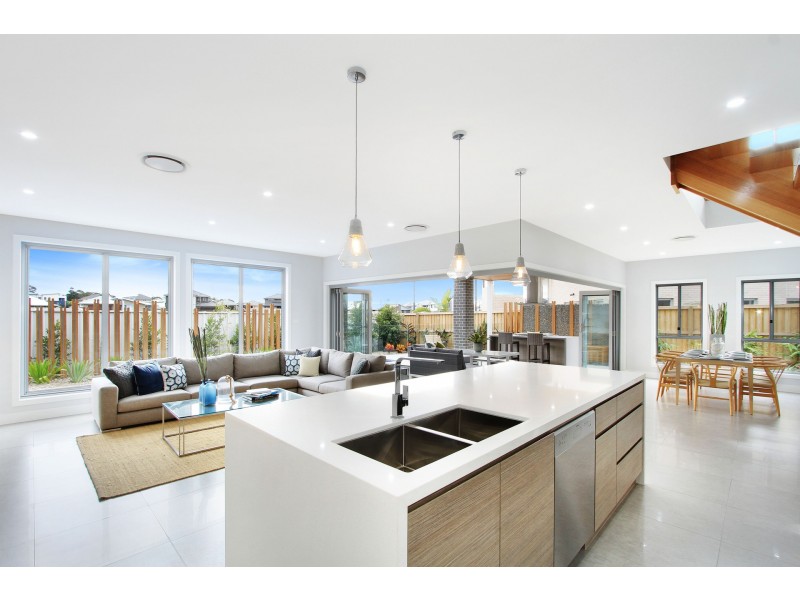 4 Windjammer Crescent, Shell Cove NSW 2529