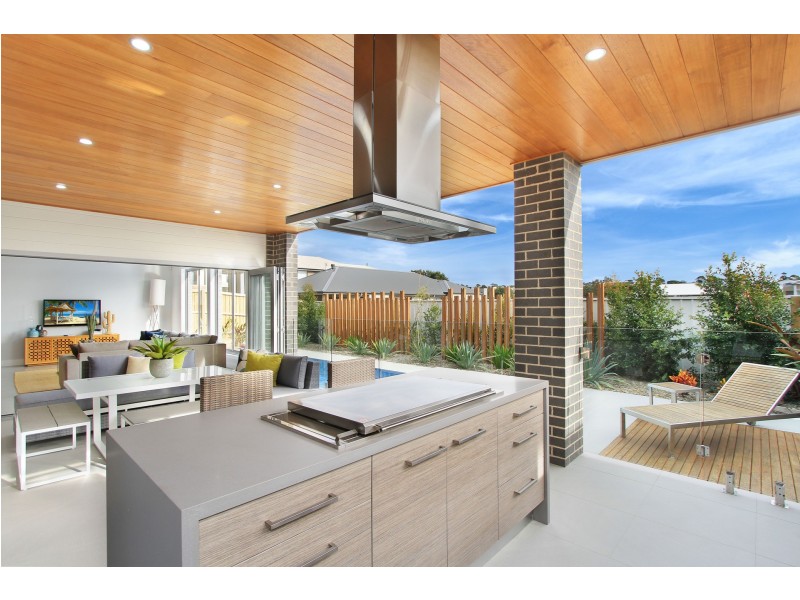 4 Windjammer Crescent, Shell Cove NSW 2529