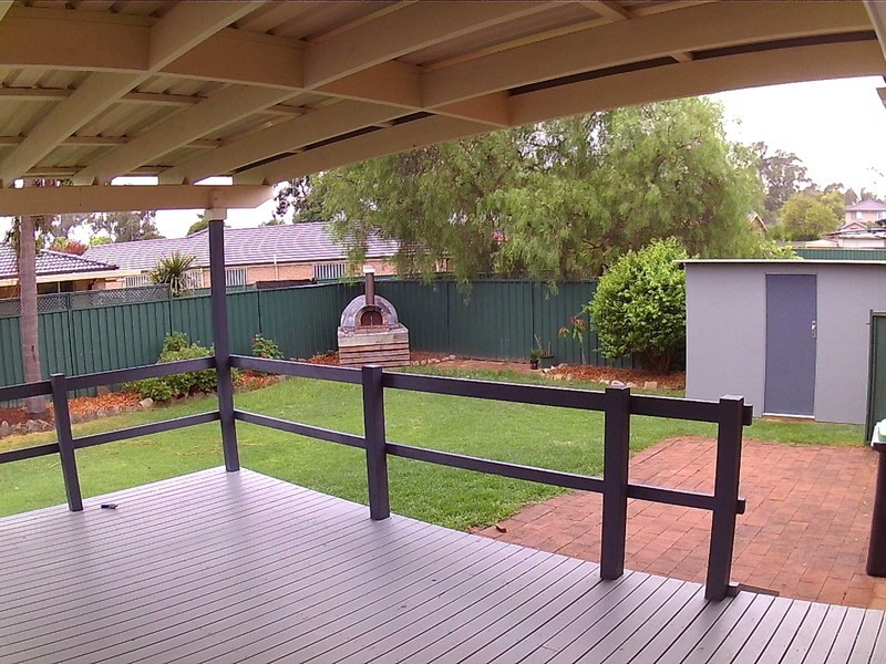 10 Hatchinson Cres, Jamisontown NSW 2750