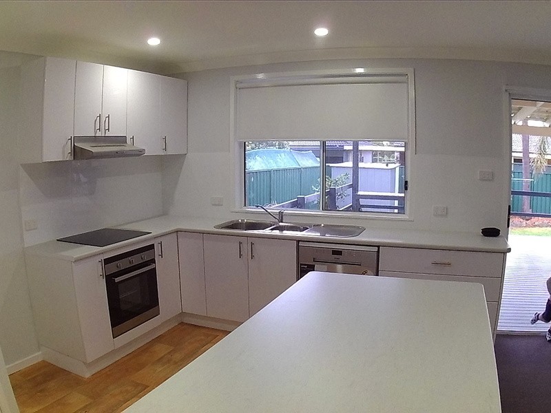 10 Hatchinson Cres, Jamisontown NSW 2750