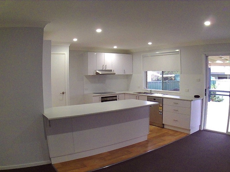 10 Hatchinson Cres, Jamisontown NSW 2750