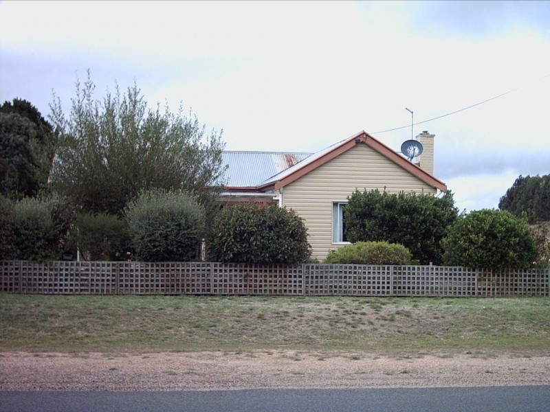 8 Delacombe Way, Willaura VIC 3379