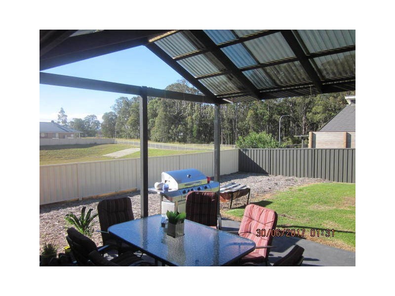 4 Alpina Pl, Worrigee NSW 2540