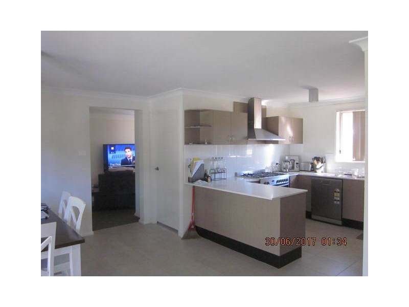 4 Alpina Pl, Worrigee NSW 2540