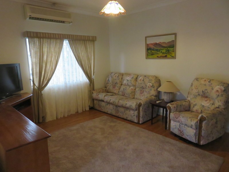 184 Geofffrey Rd, Chittaway Point NSW 2261