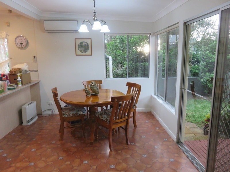 184 Geofffrey Rd, Chittaway Point NSW 2261