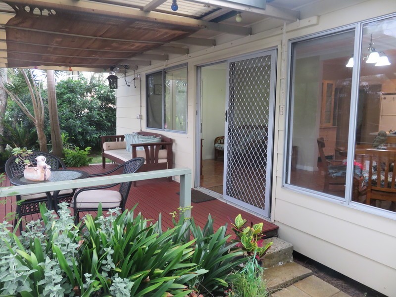 184 Geofffrey Rd, Chittaway Point NSW 2261