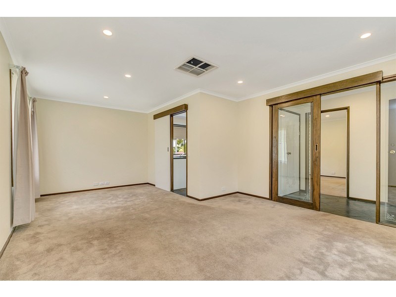 30 Haven Road, Aberfoyle Park SA 5159
