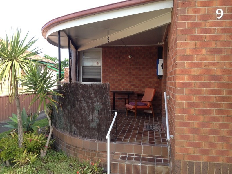 9 HIBBERD  STREET, Hamilton South NSW 2303