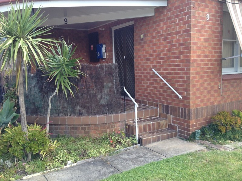 9 HIBBERD  STREET, Hamilton South NSW 2303