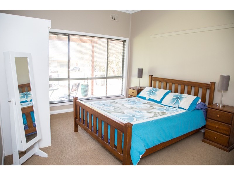 13  Almoola St, Griffith NSW 2680