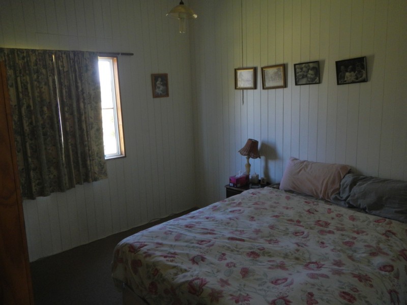 48 Rayleigh Street, Wallangarra QLD 4383