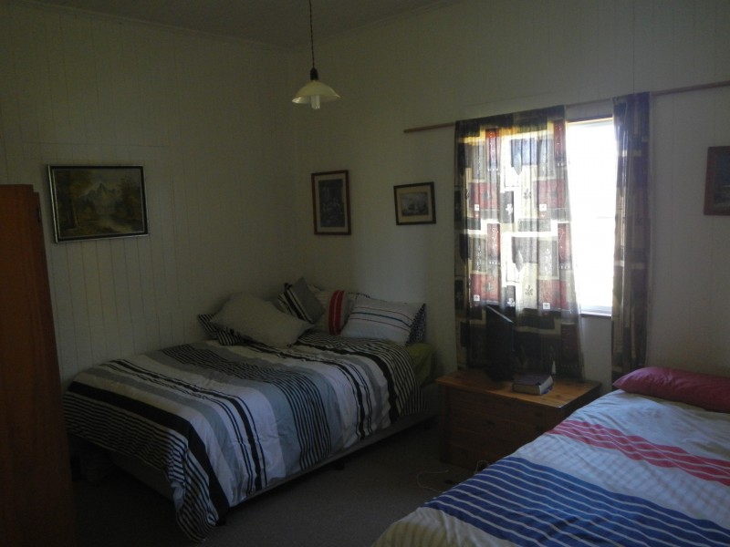 48 Rayleigh Street, Wallangarra QLD 4383