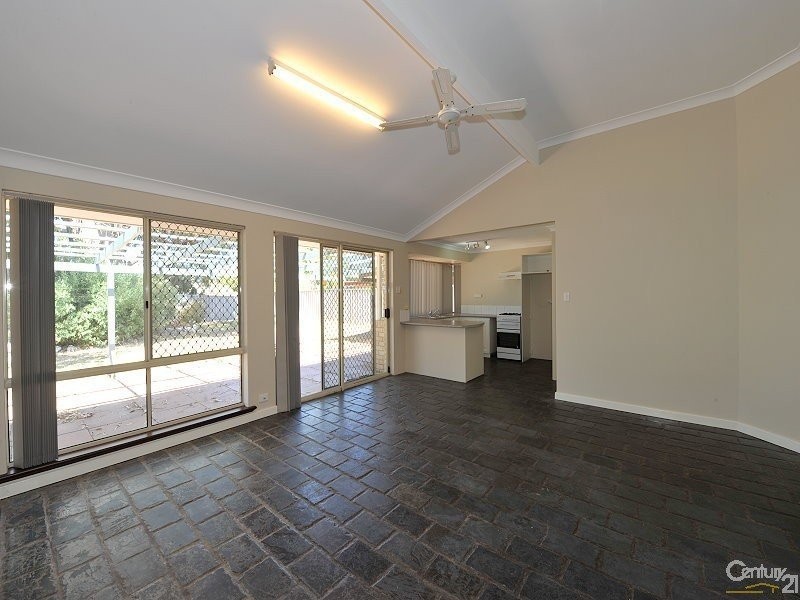 11 Grimsel Court, Coodanup WA 6210