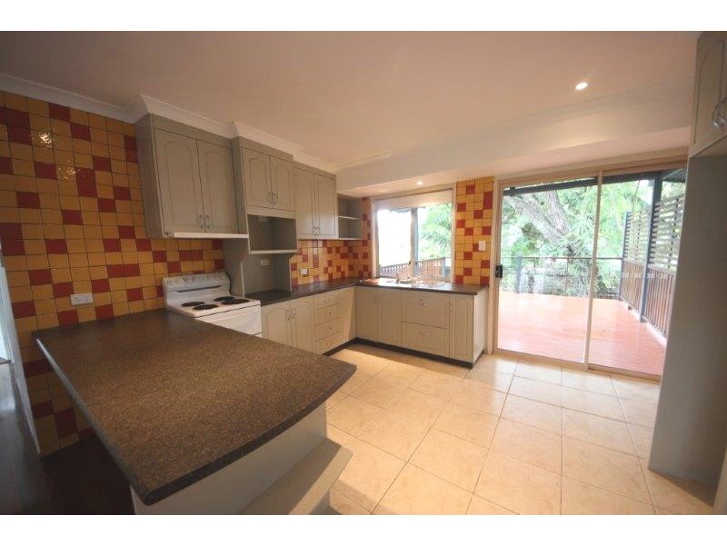 27 Storey Road, Kallangur QLD 4503