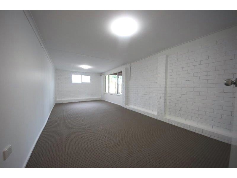 27 Storey Road, Kallangur QLD 4503