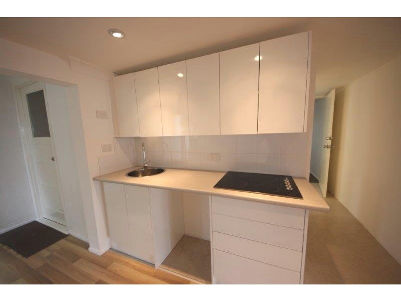 27 Storey Road, Kallangur QLD 4503