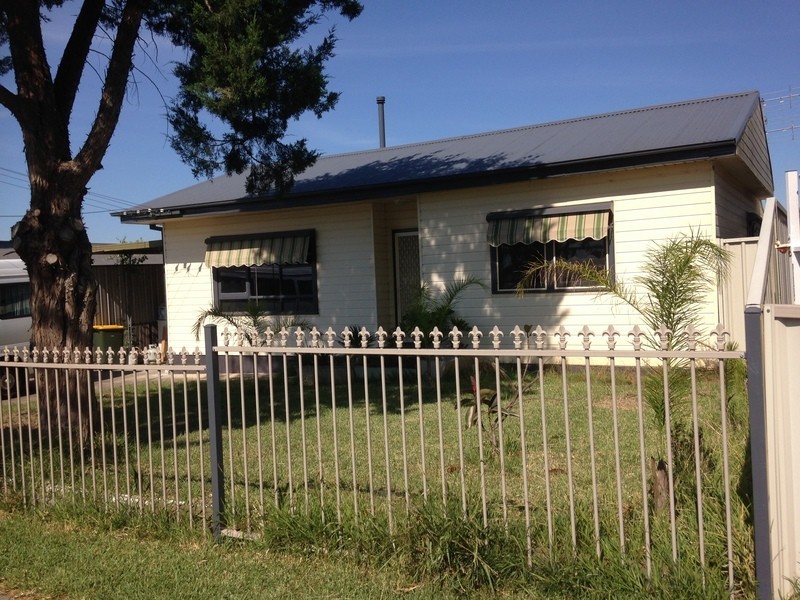 54 Cam Street, Cambridge Park NSW 2747