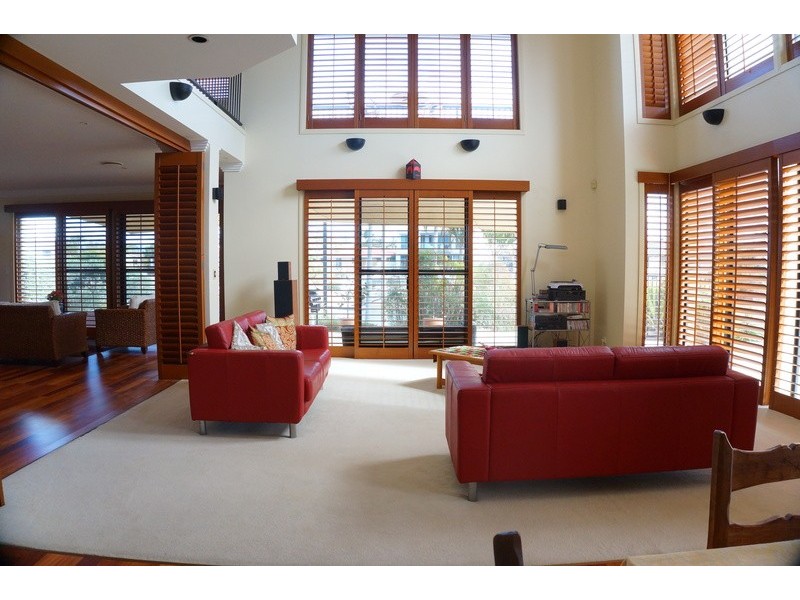 40 Tosti, Sorrento QLD 4217