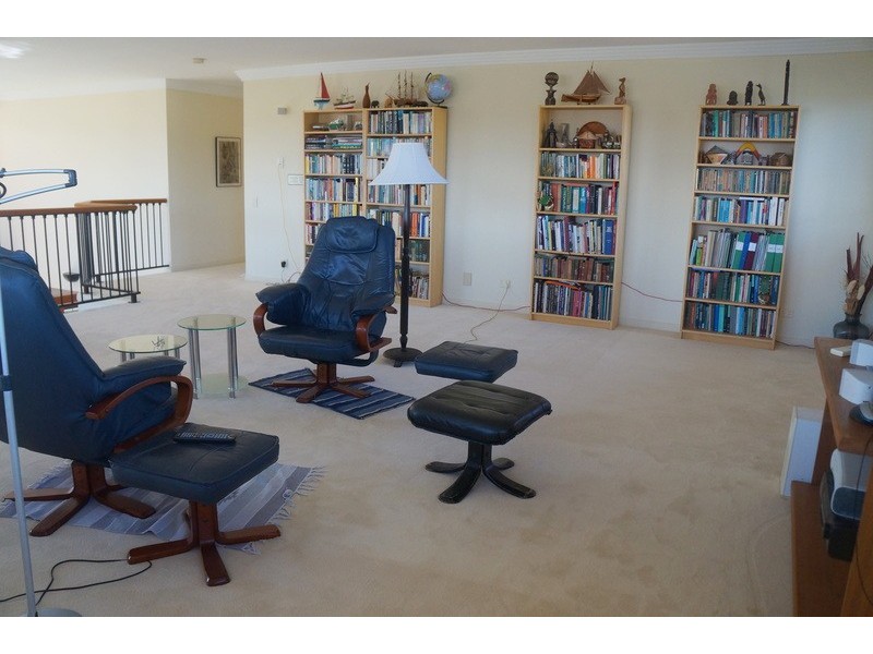 40 Tosti, Sorrento QLD 4217