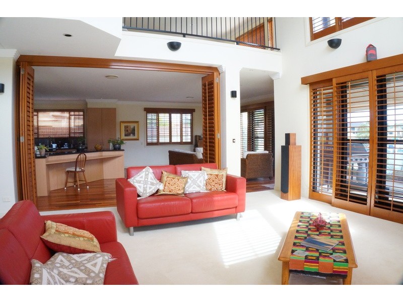 40 Tosti, Sorrento QLD 4217