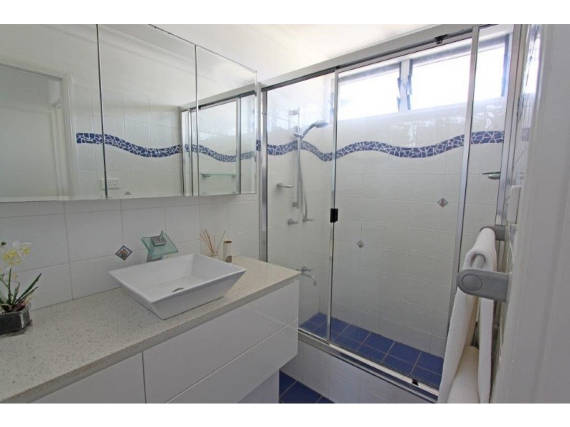 22 Reef Street, Saunders Beach QLD 4818