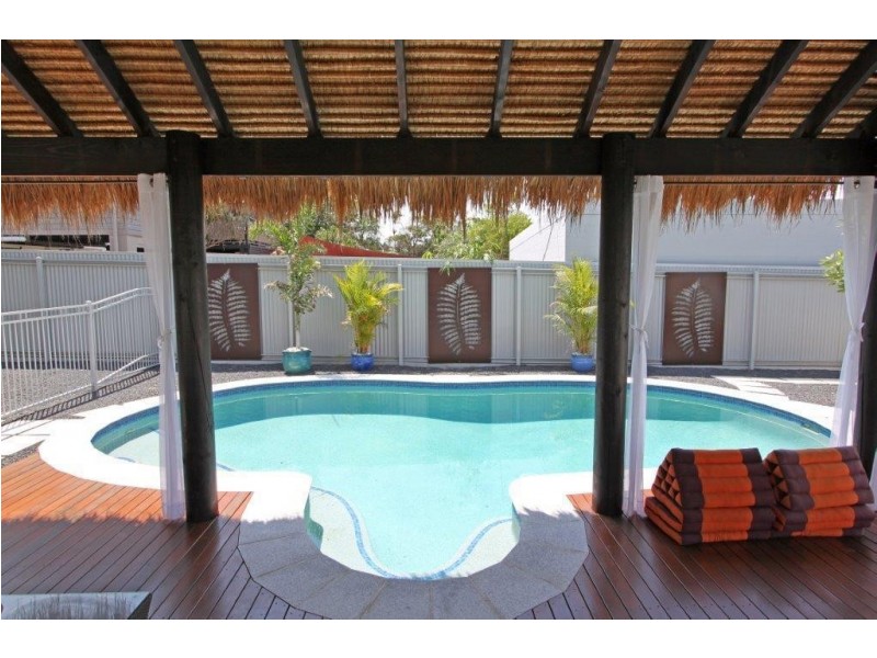 22 Reef Street, Saunders Beach QLD 4818