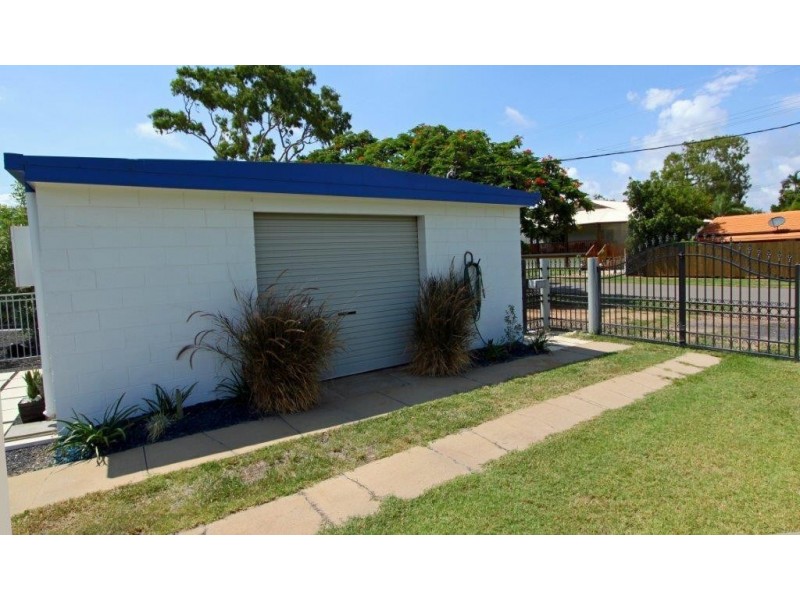 22 Reef Street, Saunders Beach QLD 4818