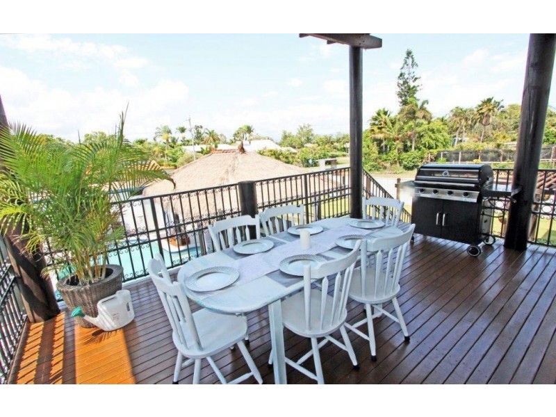 22 Reef Street, Saunders Beach QLD 4818