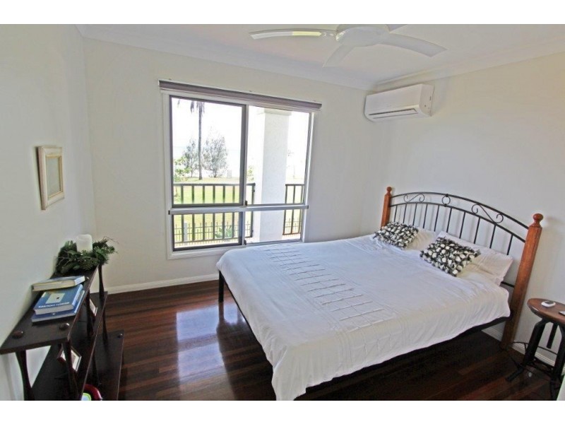22 Reef Street, Saunders Beach QLD 4818