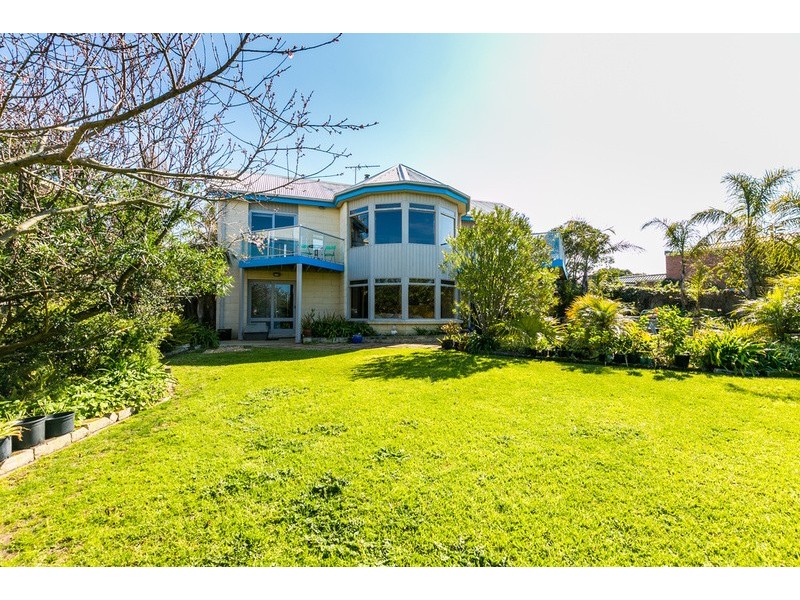 36 Ocean View Crescent, Torquay VIC 3228