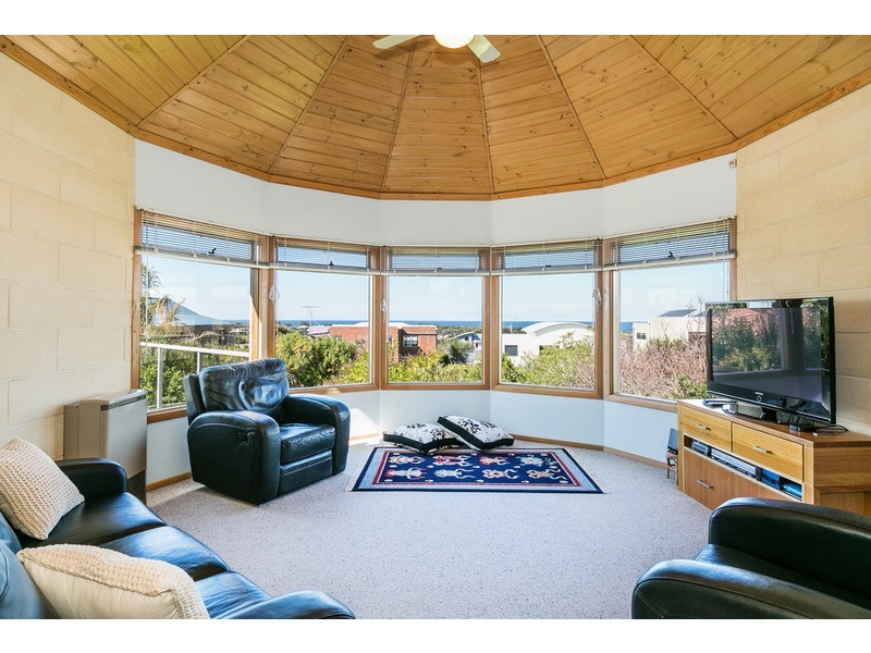 36 Ocean View Crescent, Torquay VIC 3228