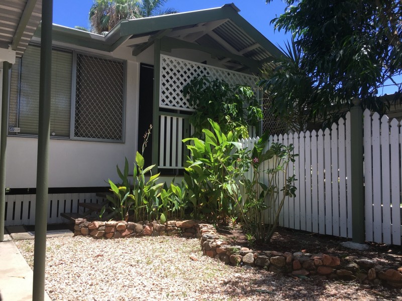 55 Albany Road, Hyde Park QLD 4812