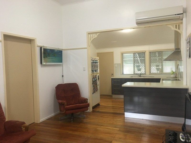 55 Albany Road, Hyde Park QLD 4812